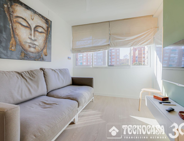 Piso en venta en  Avenida Catalunya, Badalona photo 3