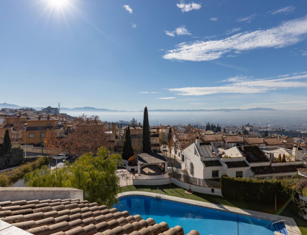 Chalet independiente en venta en  Calle Alcazaba, 11, Granada photo 2