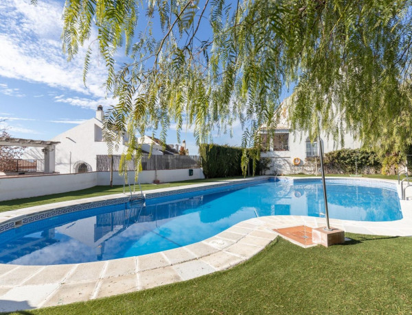 Chalet independiente en venta en  Calle Alcazaba, 11, Granada photo 3