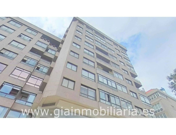 Local en venta en calle de Zaragoza, 4 photo 1