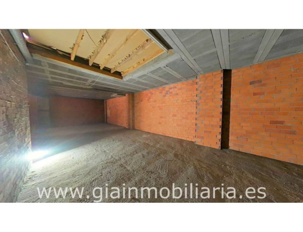 Local en venta en calle de Zaragoza, 4 thumbnail 1