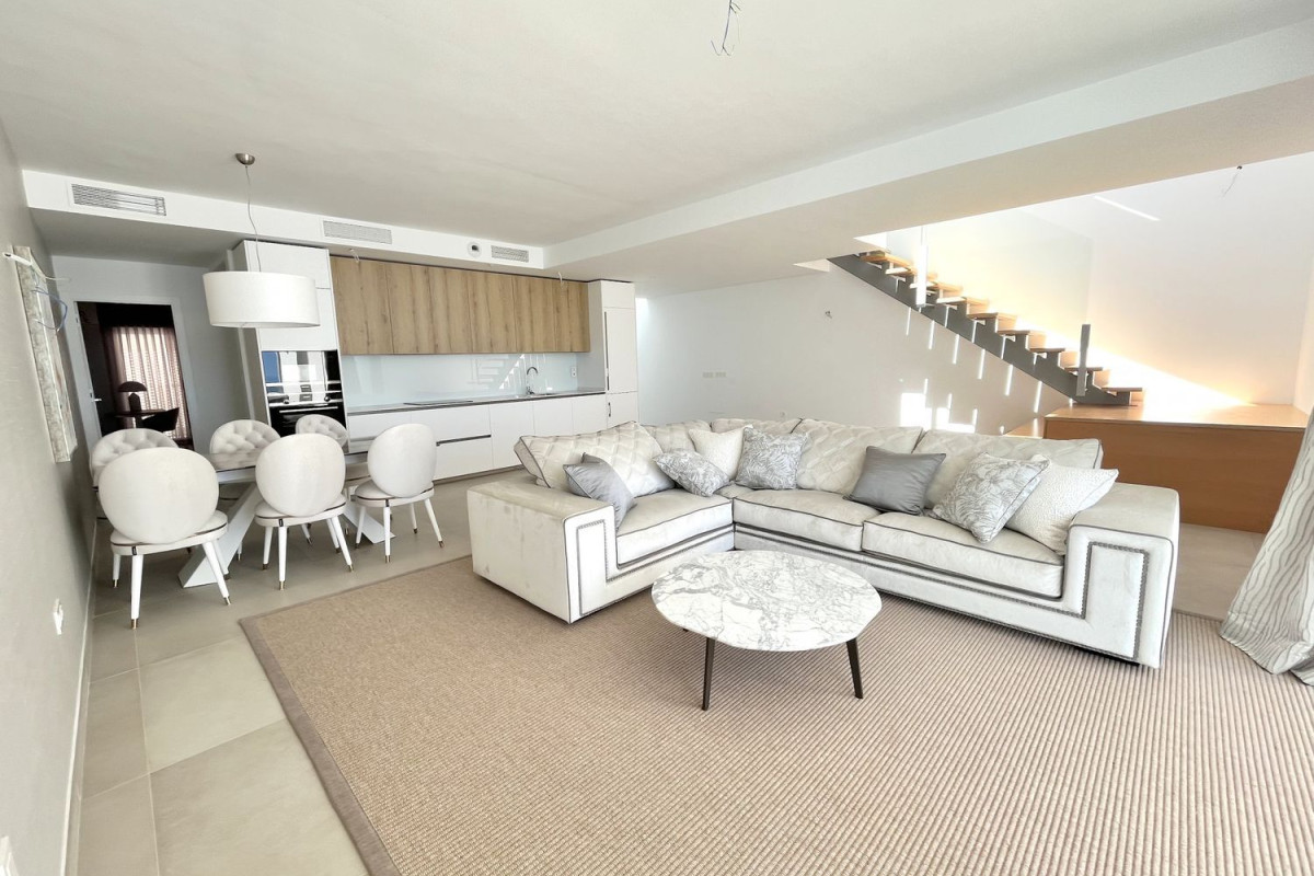 Penthouse sale in Solymar - Puerto Marina , Benalmádena photo 3
