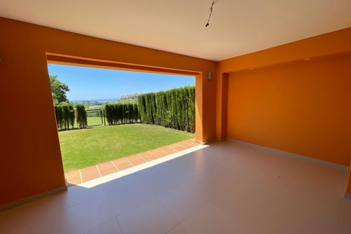 Sale of townhouse in  The Alquería , Benahavís photo 4