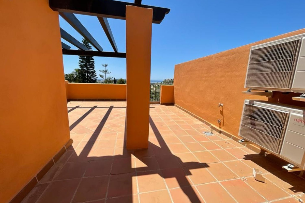 Sale of townhouse in  The Alquería , Benahavís photo 5