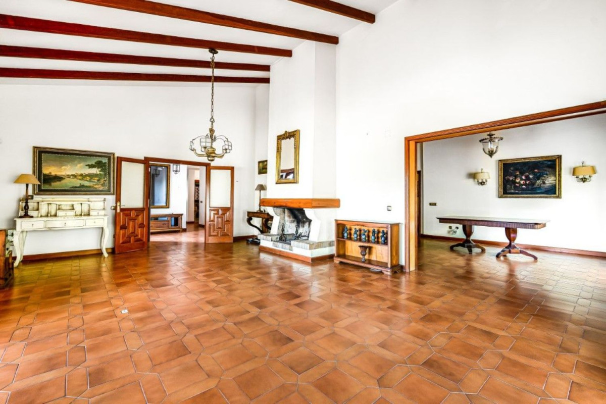Venta de chalet independiente en Rio Real-Los Monteros, Marbella
 photo 3