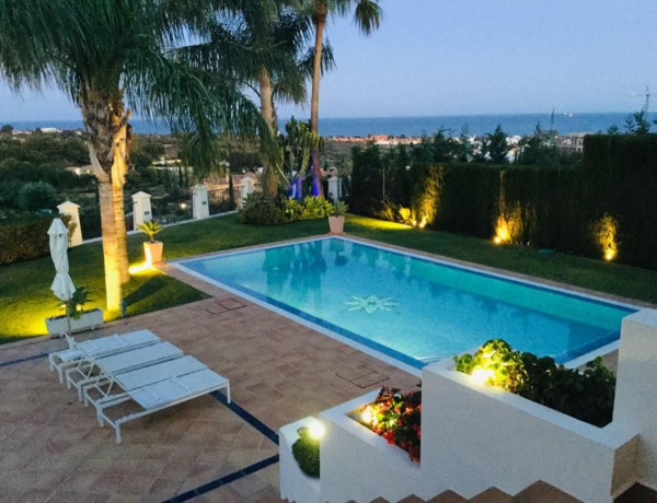 Detached villa for sale in  Los Flamingos , Benahavís photo 1