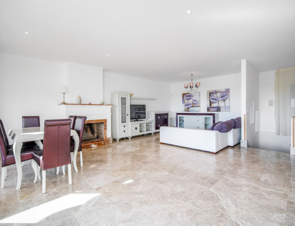 Semi-detached house for sale in  Las Chapas-El Rosario , Marbella photo 3