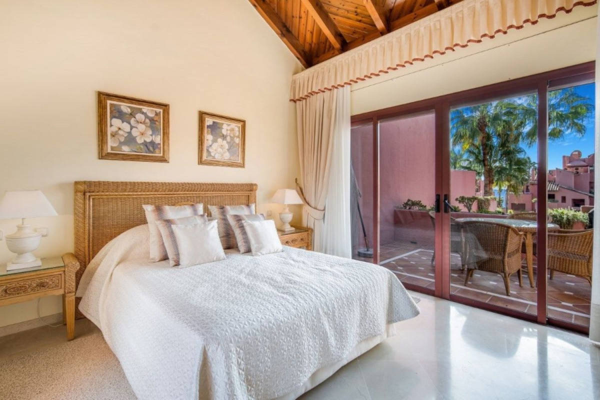 Venta de duplex en , Estepona photo 3