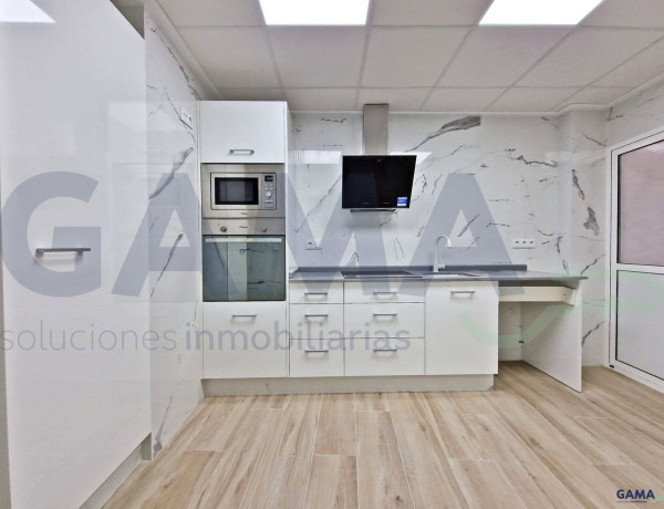 Chalet independiente en venta en , Carcaixent photo 1
