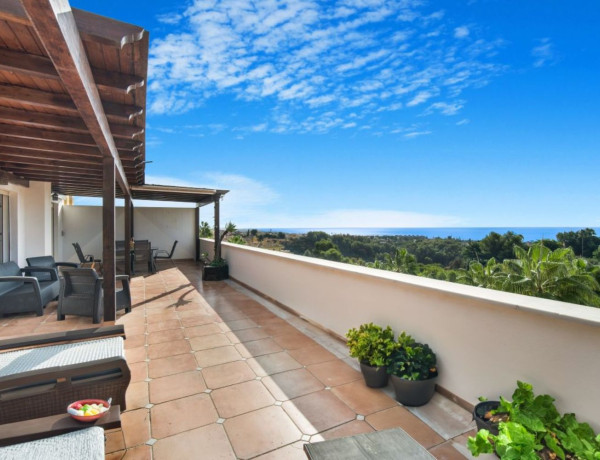 Ático en venta en  Nagüeles-Milla de Oro , Marbella photo 1