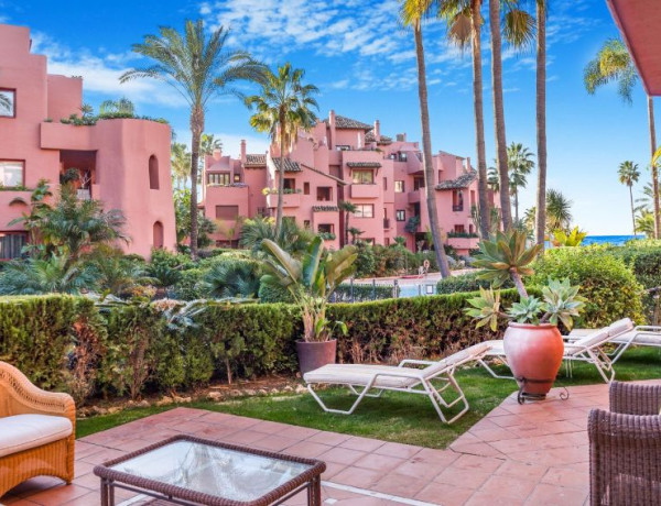 Bajo en venta en Selwo , Estepona photo 1