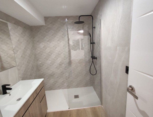 Apartment for sale in  Centro urbano , Vigo photo 2