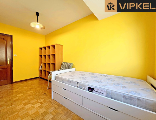 Apartment for sale in  Calle Neveda, Oleiros photo 2