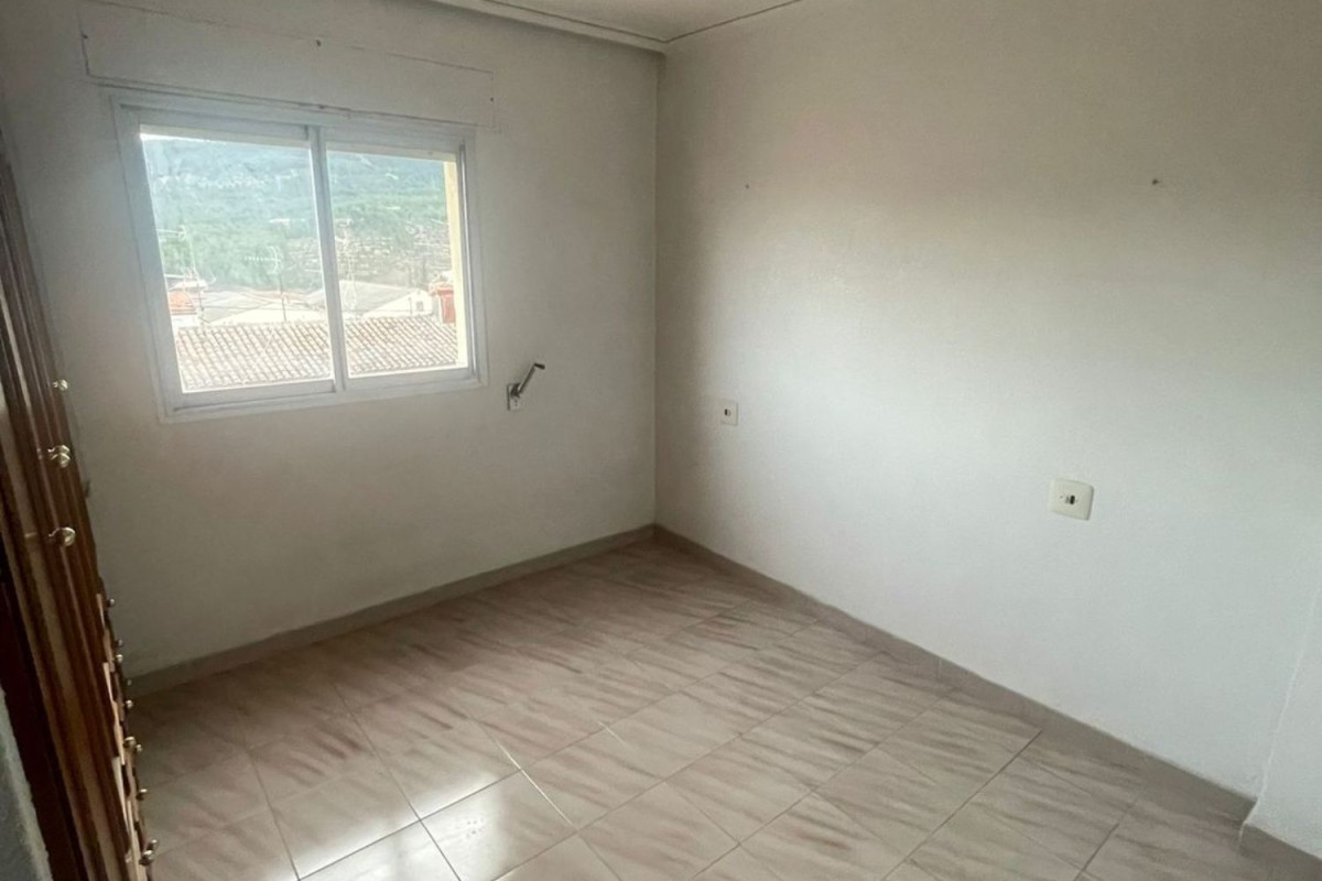Venta de piso en Barri Batoi - Sargento - Baradello, Alcoy / Alcoi
photo 3