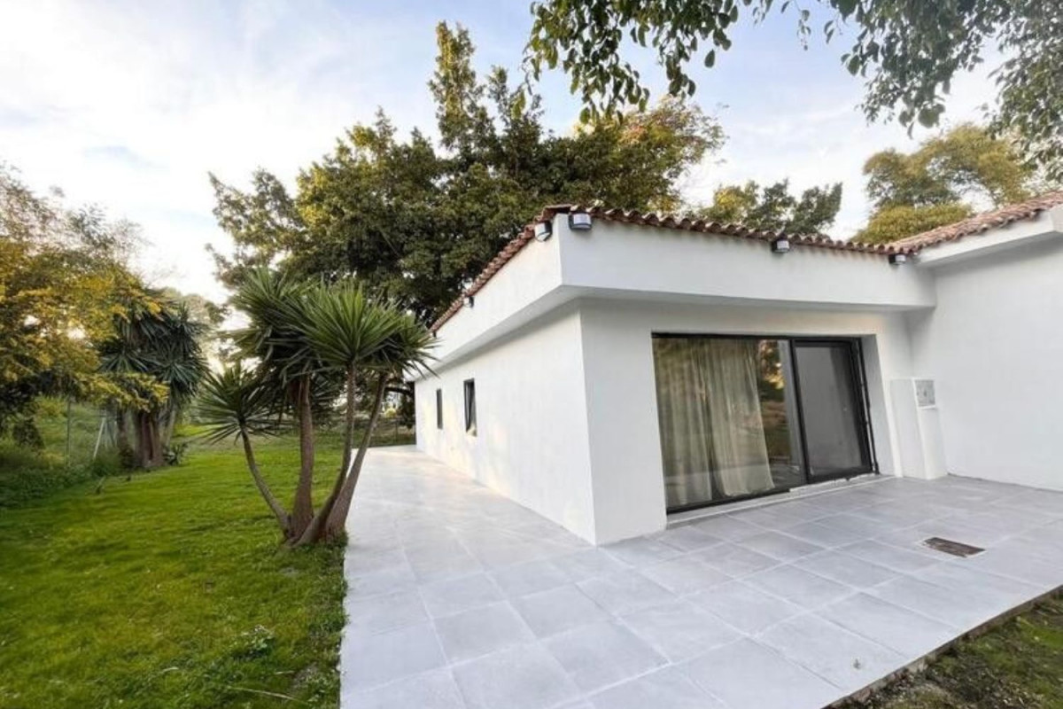 Venta de chalet independiente en Nueva Andalucía, Marbella
 photo 2