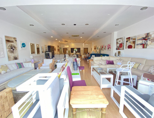 Local en venta en El Castillo photo 1