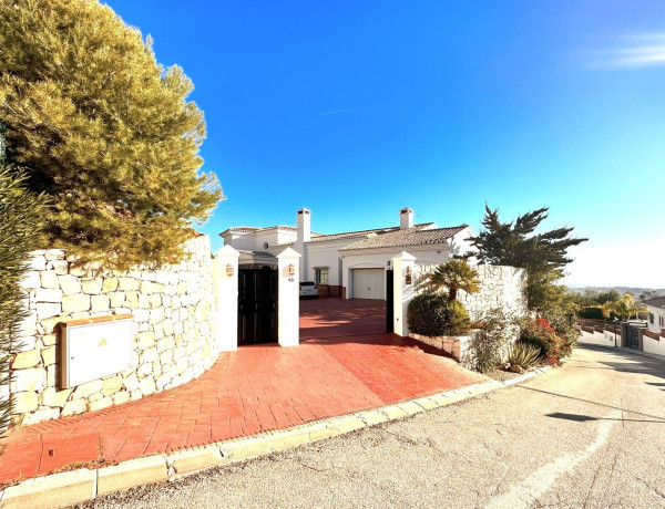Chalet independiente en venta en Colina, 46, Mijas thumbnail 2