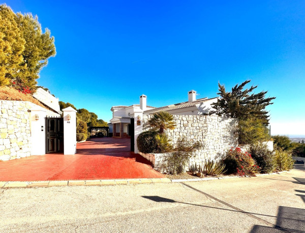 Chalet independiente en venta en  Colina, 46, Mijas photo 4