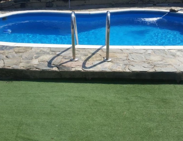 Chalet independiente en venta en , Abrera photo 1