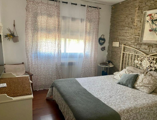 Chalet independiente en venta en , Abrera photo 4