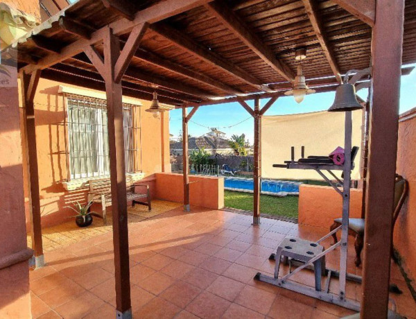 Chalet independiente en venta en Ctra Sanlúcar-Zona Cuatro Pinos , El Puerto de Santa María thumbnail 2