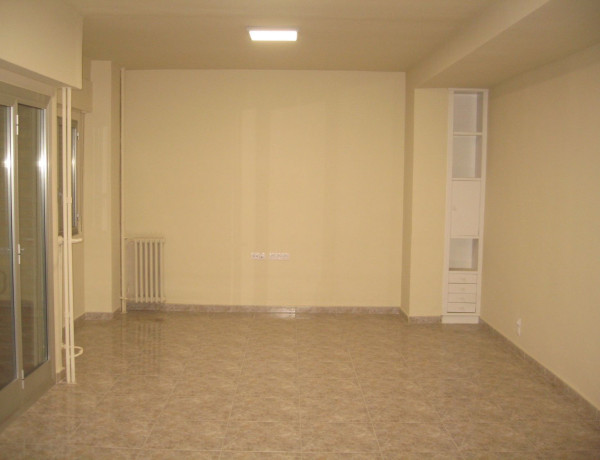 Piso en venta en  Avenida de Madrid, Lleida photo 2