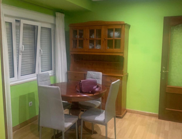 Apartment for sale in Calle Carlos V, Gijón thumbnail 2