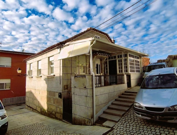 Chalet independiente en venta en , Redondela thumbnail 1