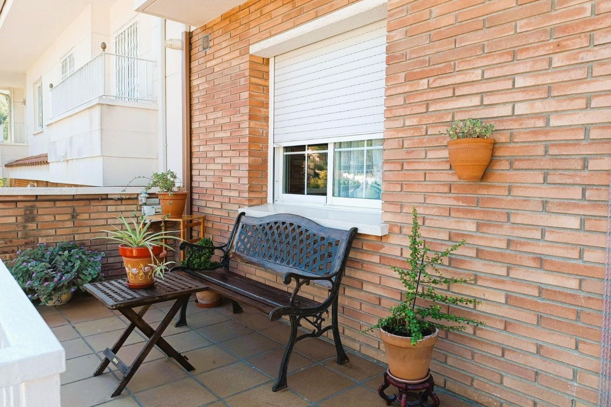 Venta de chalet adosado en Plaza Ricardo Lozano , Calafell photo 3