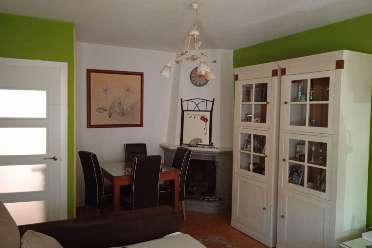 Venta de chalet adosado en , Ugena photo 1