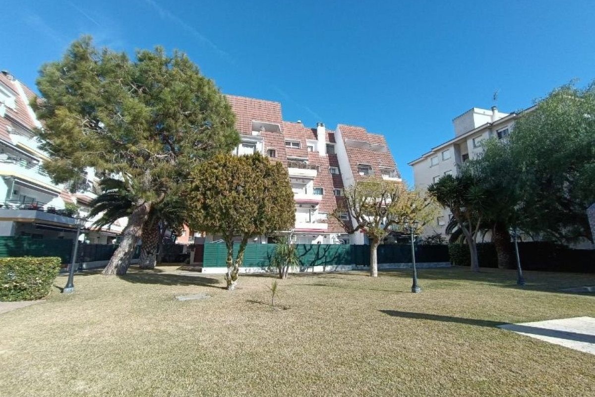 Продажа квартиры на Calle la Garrotxa, Калафель
photo 1