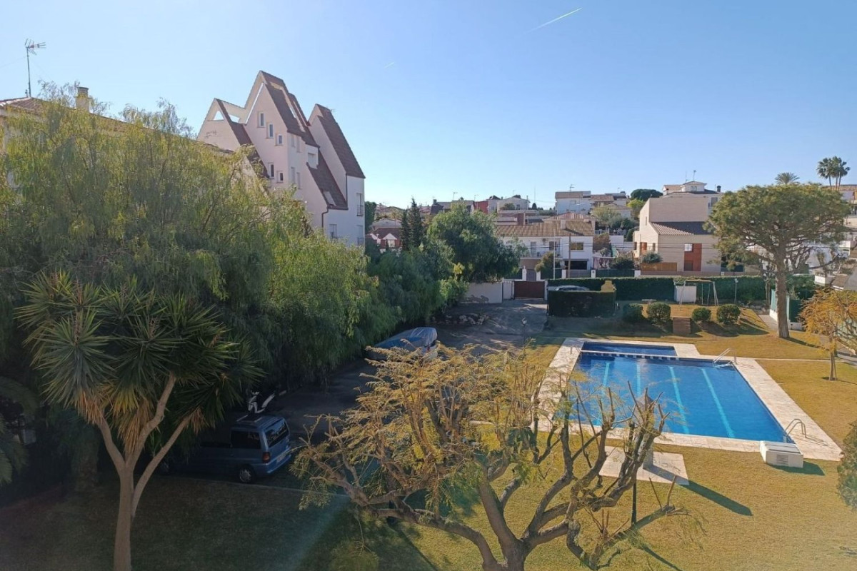 Продажа квартиры на Calle la Garrotxa, Калафель
photo 3