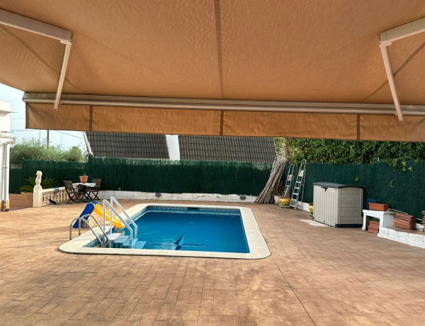 Chalet independiente en venta en  Segur de Calafell , Calafell photo 2