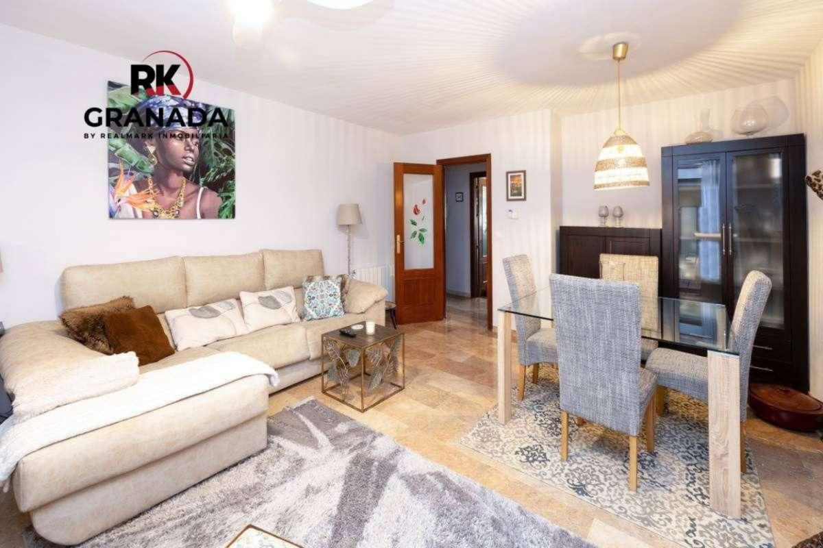 Venta de piso en Zona Ayuntamiento, Alhendin
photo 3