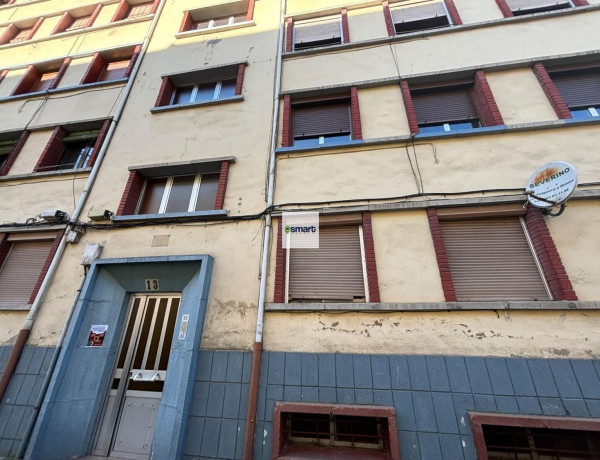 Продажа квартиры в Avenida de la Reguera, 18 D, Langreo thumbnail 1