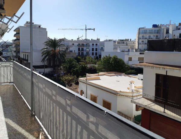Продажа квартиры в  Calle Ramón y Cajal, Sant Antoni de Portmany photo 1