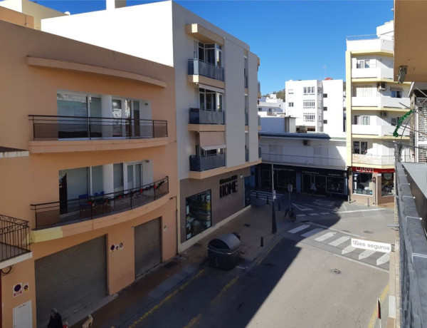 Продажа квартиры в  Calle Ramón y Cajal, Sant Antoni de Portmany photo 2