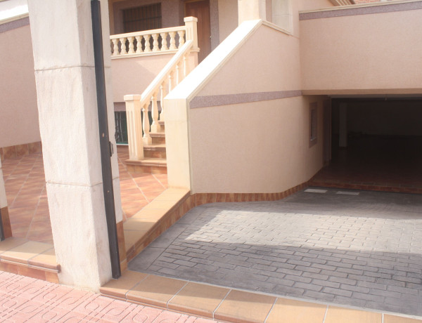 Terraced house for sale at , Torrevieja photo 2