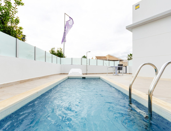 Villa en venta en , Torrevieja photo 3