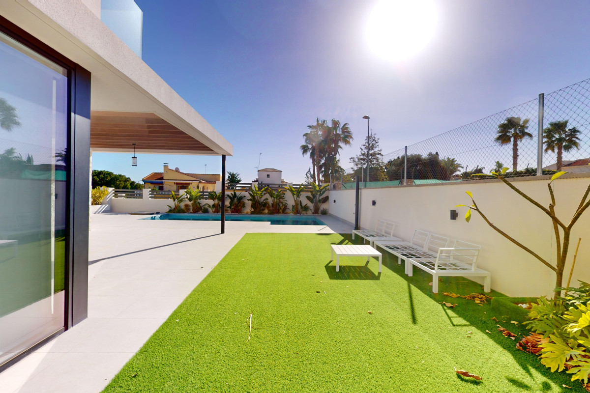 Properties for sale and rent in Spain photo 4
