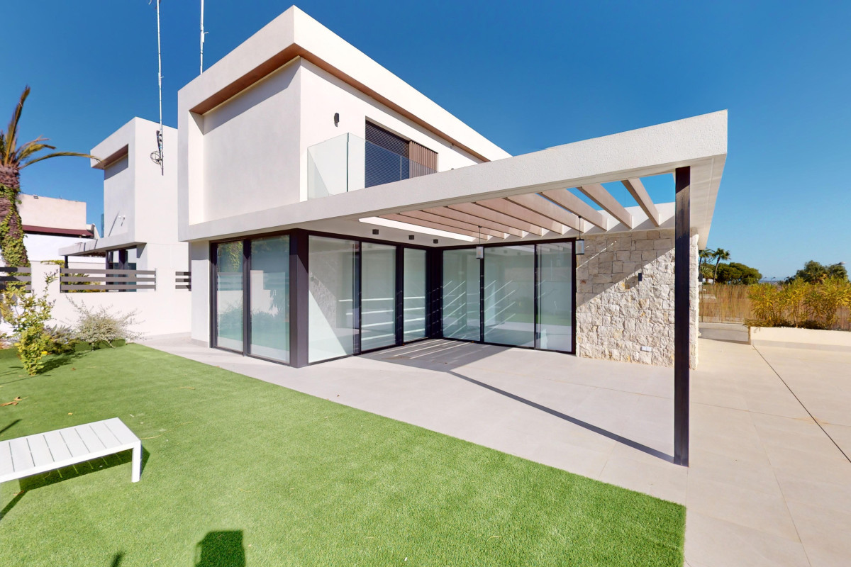 Properties for sale and rent in Spain photo 5