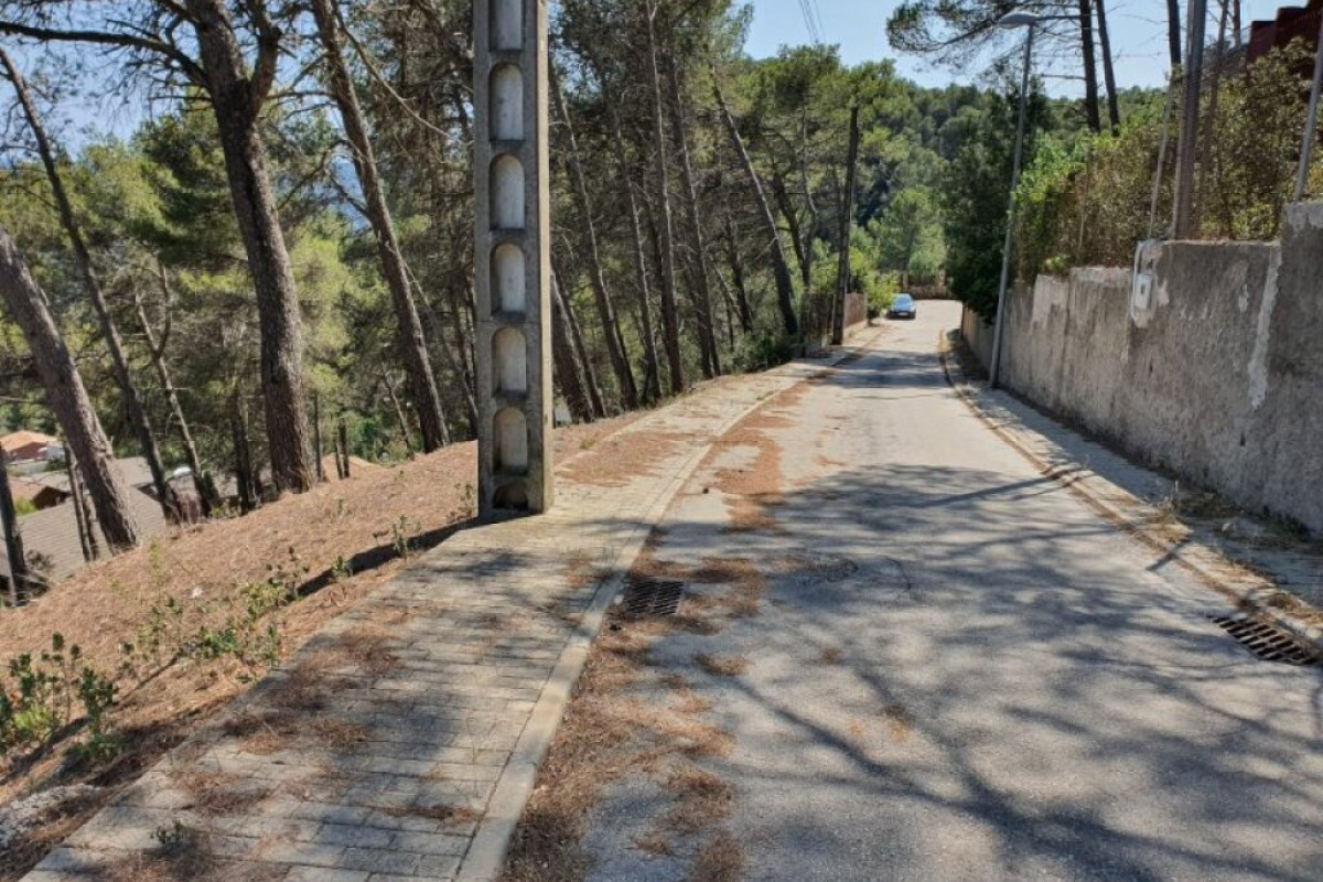 Terreno en venta en Corbera de Llobregat, Barcelona photo 2