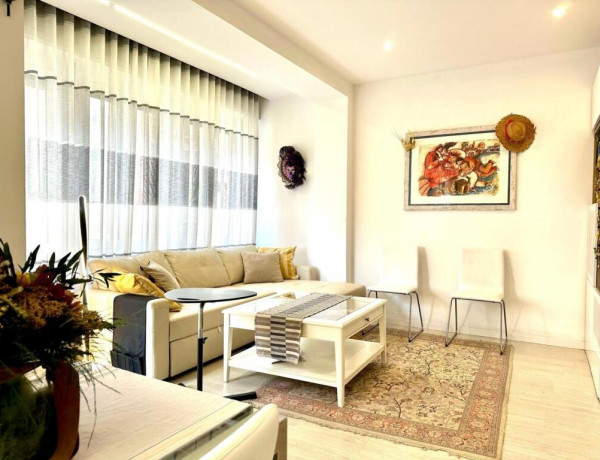 Piso en venta en , Barcelona photo 2
