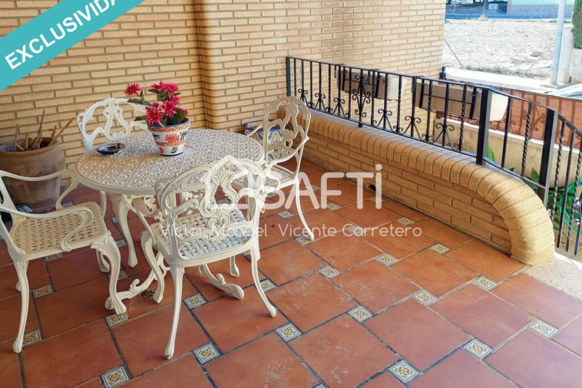 Venta de chalet adosado en , Sagunto photo 1
