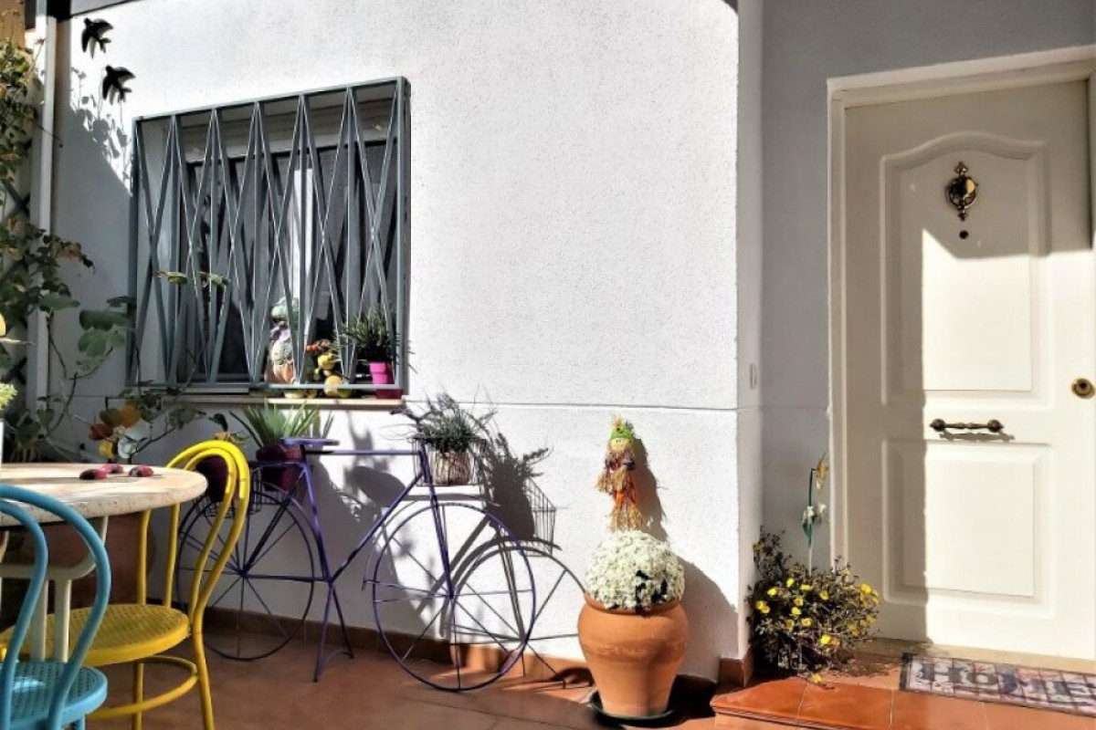 CASA  CON GRAN PATIO Y GARAJE, Mancha Real
 photo 2