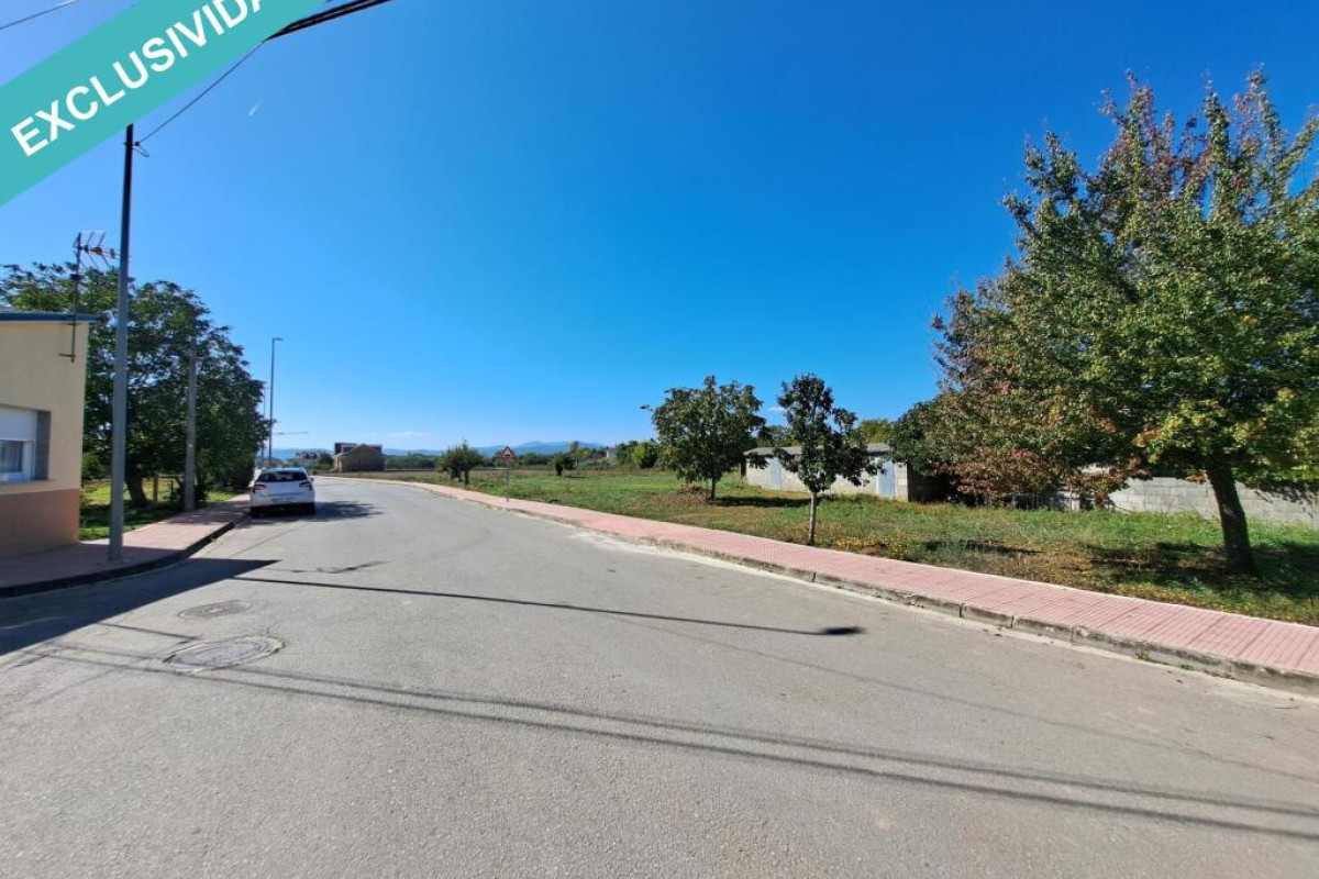 Terreno en venta en Camponaraya, León photo 3