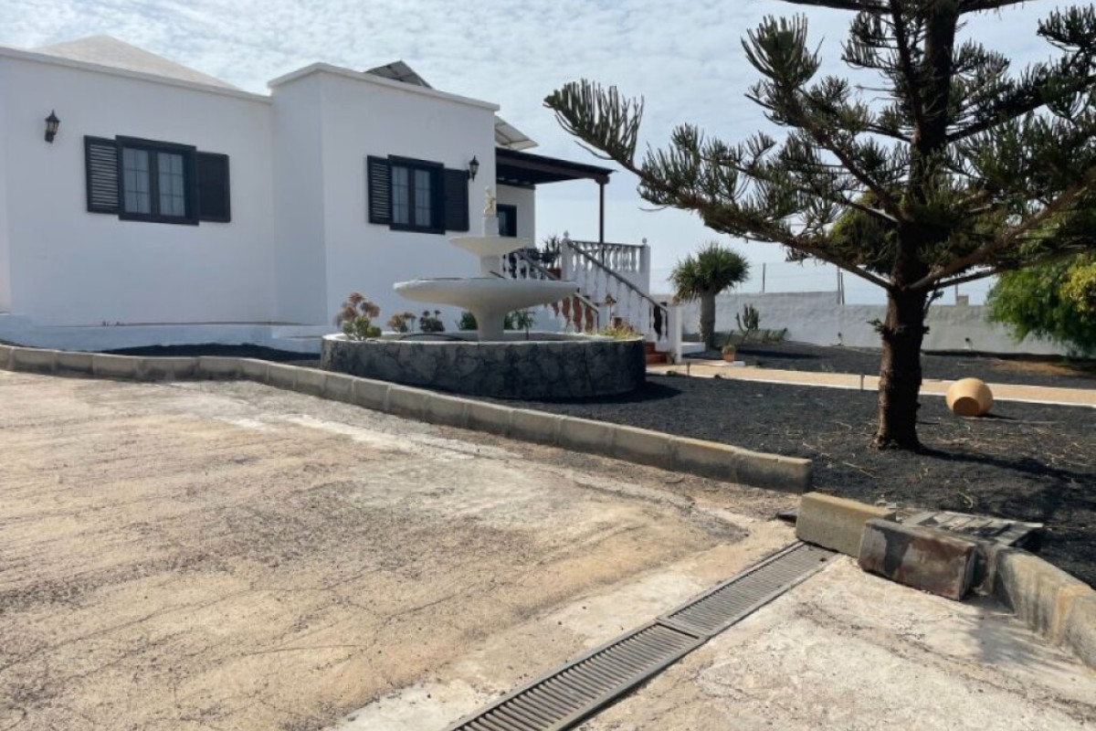 Claro que si espectacular Villa, con piscina., Costa Teguise (Lanzarote)
 photo 4