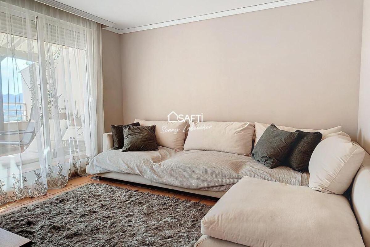Venta de chalet adosado en , Gandia photo 5