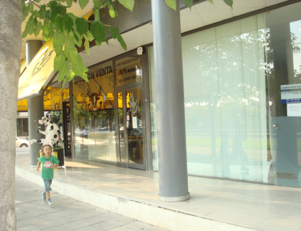 Local comercial en Venta en Castelldefels Barcelona CAN BOU thumbnail 2