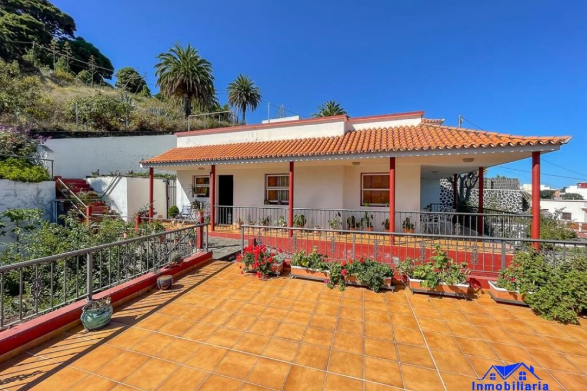 Casa-Chalet en Venta en Breña Alta Santa Cruz de Tenerife , Breña Alta
photo 1